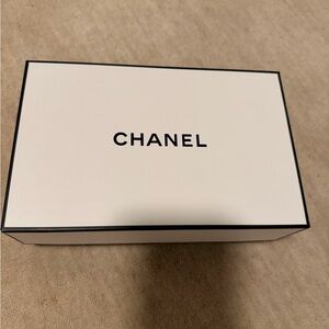 CHANEL Classic White and Black Box